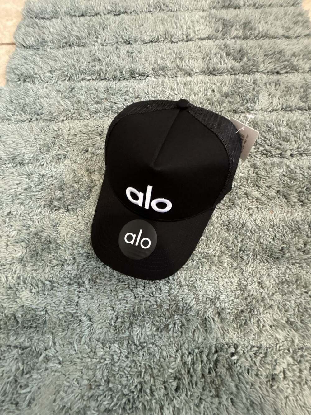 Alo Yoga District Trucker Hat Black White Logo Cap